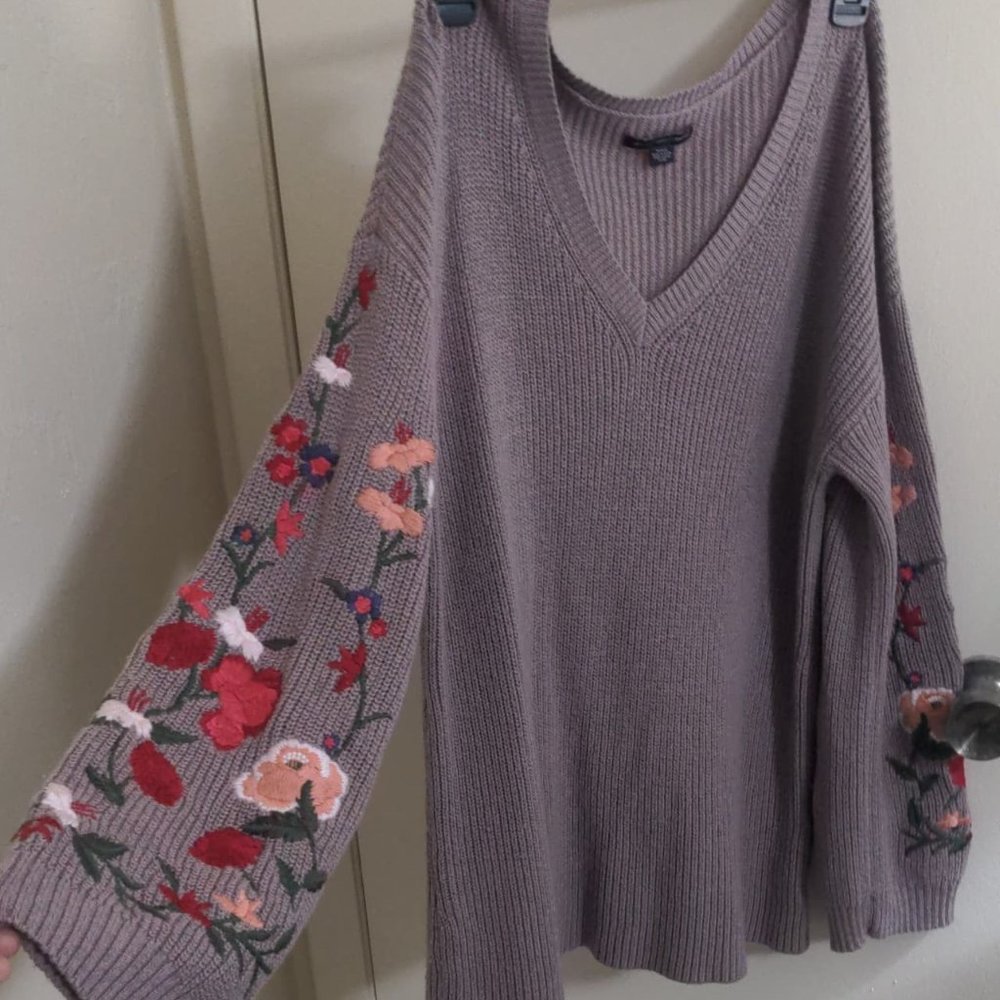American Eagle Outfitters slouchy sweater